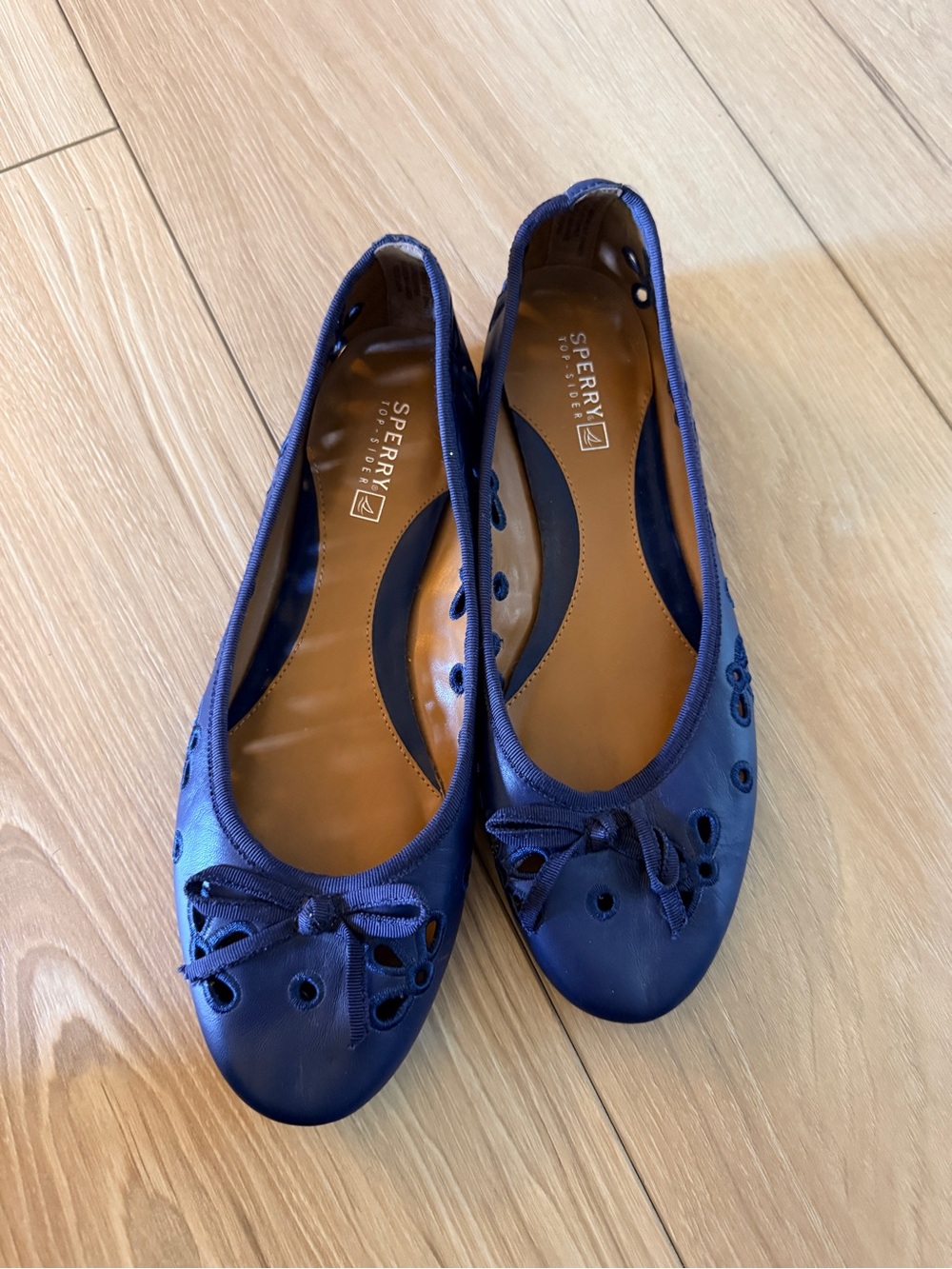 Sperry Navy Bow-Accent Leather Ballet Flats Size 9
